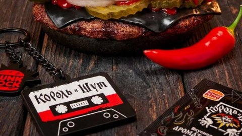Стартовала коллаборация Бургер Кинга с Королем и Шутом