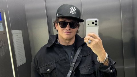 Бустера взломали в Инстаграме а после и вовсе удалили аккаунт